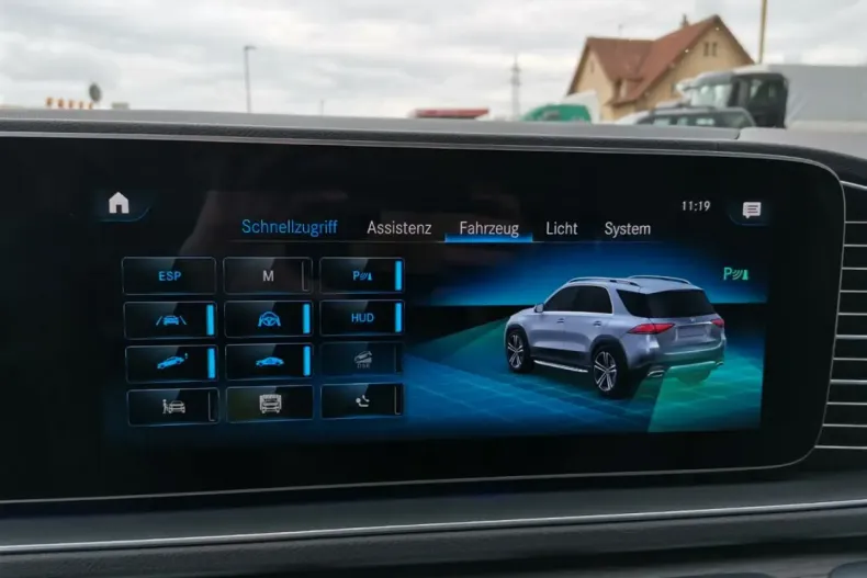 Mercedes-Benz GLE 400 din 2023 cu 28.000 km - oferta MER125661 - foto 17