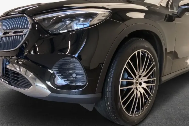 Mercedes-Benz GLC 220 din 2024 cu 3.500 km - oferta MER125667 - foto 3