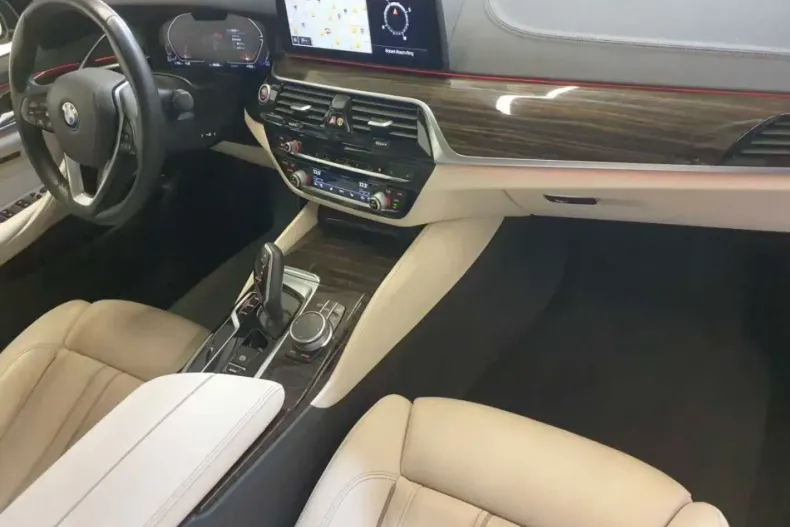 BMW 530 din 2020 cu 67.000 km - oferta BMW125668 - foto 5