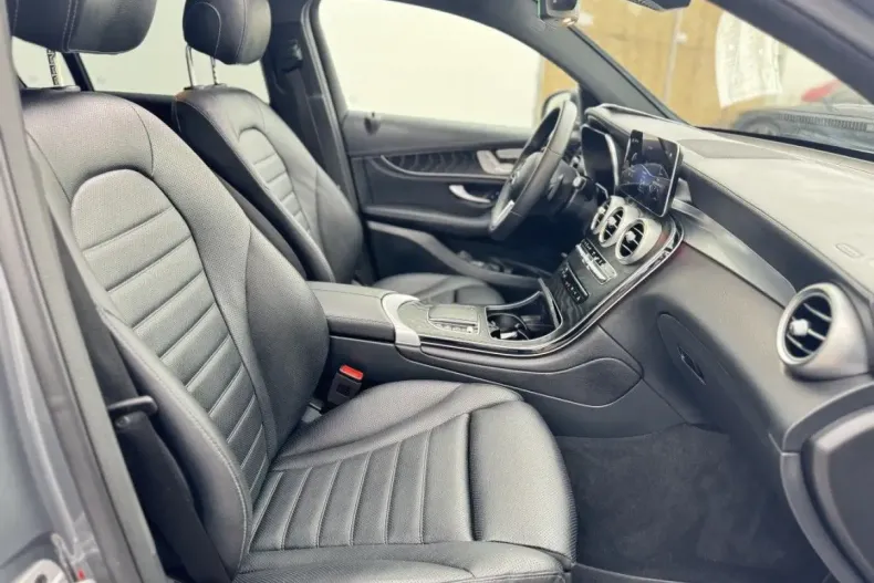 Mercedes-Benz GLC 300 din 2022 cu 31.935 km - oferta MER125670 - foto 6