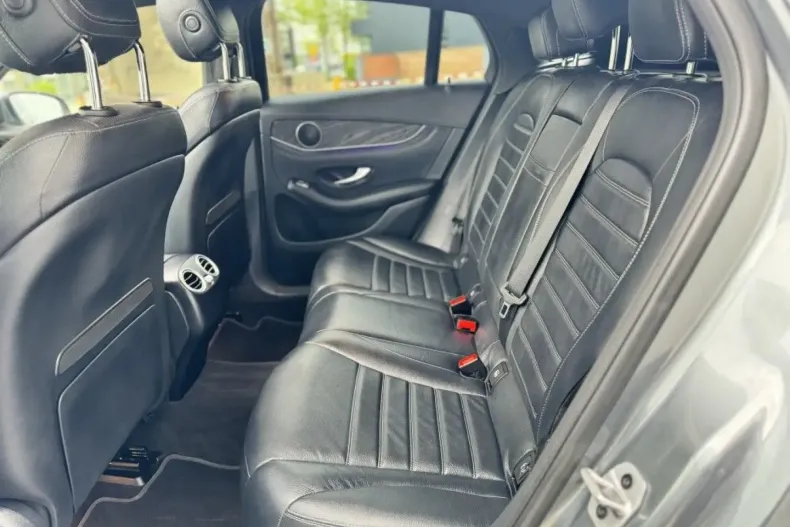 Mercedes-Benz GLC 300 din 2022 cu 31.935 km - oferta MER125670 - foto 7