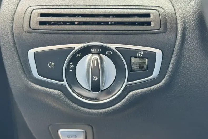 Mercedes-Benz GLC 300 din 2022 cu 31.935 km - oferta MER125670 - foto 18