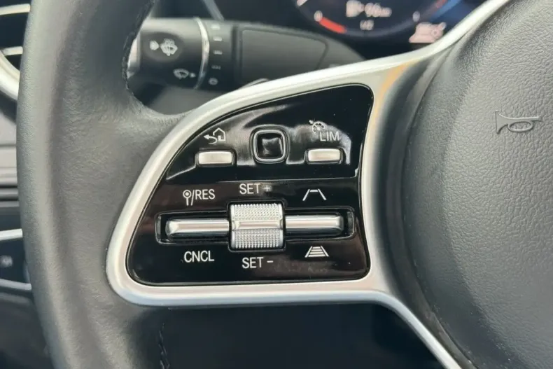 Mercedes-Benz GLC 300 din 2022 cu 31.935 km - oferta MER125670 - foto 19