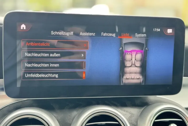 Mercedes-Benz GLC 300 din 2022 cu 31.935 km - oferta MER125670 - foto 27