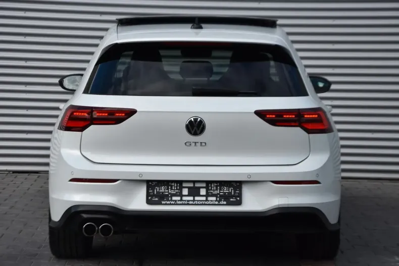 Volkswagen Golf din 2023 cu 30.500 km - oferta VOL125674 - foto 5