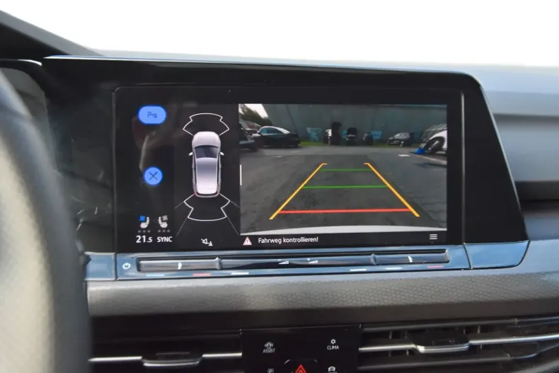 Volkswagen Golf din 2023 cu 30.500 km - oferta VOL125674 - foto 19