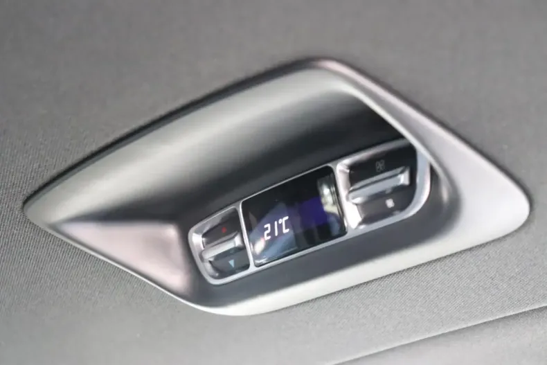 Mercedes-Benz V 300 din 2022 cu 39.000 km - oferta MER125677 - foto 19