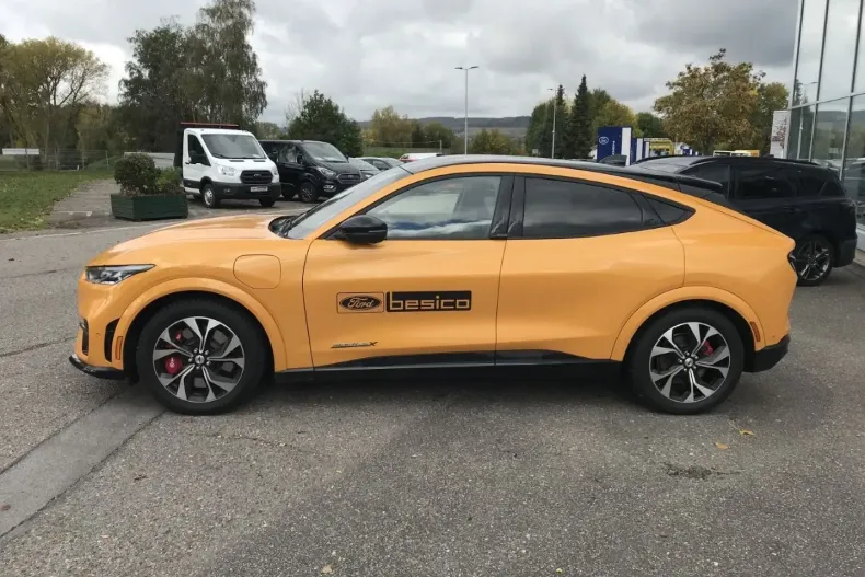 Ford Mustang Mach-E din 2022 cu 19.963 km - oferta FOR125679 - foto 4