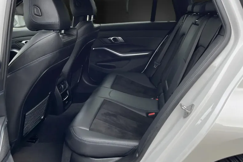 BMW 320 din 2021 cu 49.900 km - oferta BMW125683 - foto 18