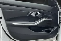 BMW 320 din 2021 cu 49.900 km - oferta BMW125683 - foto 22