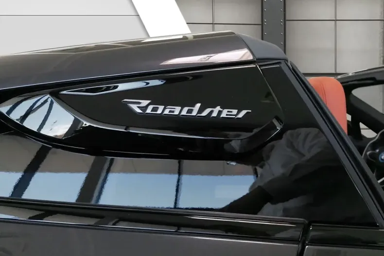 BMW i8 din 2020 cu 19.259 km - oferta BMW125684 - foto 3