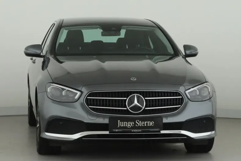 Mercedes-Benz E 300 din 2021 cu 43.468 km - oferta MER125685 - foto 3