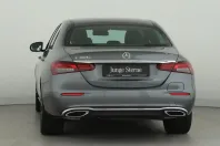 Mercedes-Benz E 300 din 2021 cu 43.468 km - oferta MER125685 - foto 4