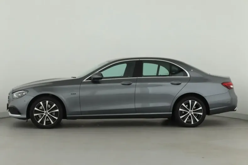 Mercedes-Benz E 300 din 2021 cu 43.468 km - oferta MER125685 - foto 7