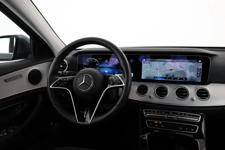 Mercedes-Benz E 300 din 2021 cu 43.468 km - oferta MER125685 - foto 10