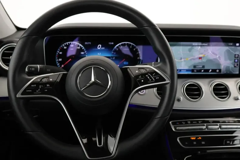 Mercedes-Benz E 300 din 2021 cu 43.468 km - oferta MER125685 - foto 11