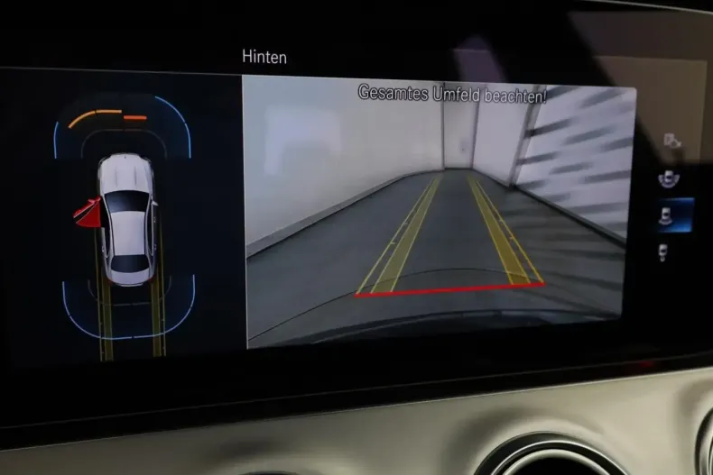 Mercedes-Benz E 300 din 2021 cu 43.468 km - oferta MER125685 - foto 24