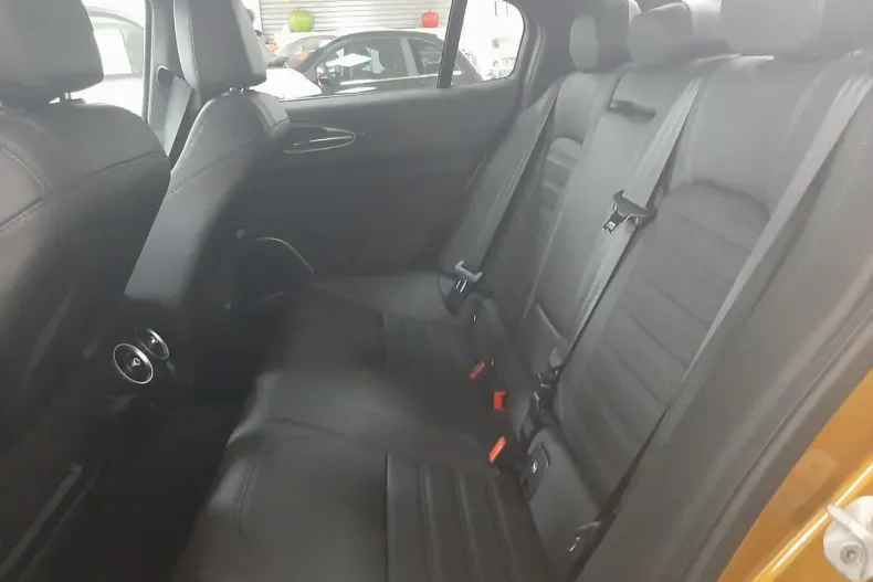 Alfa Romeo Giulia din 2023 cu 30.000 km - oferta ALF125687 - foto 12