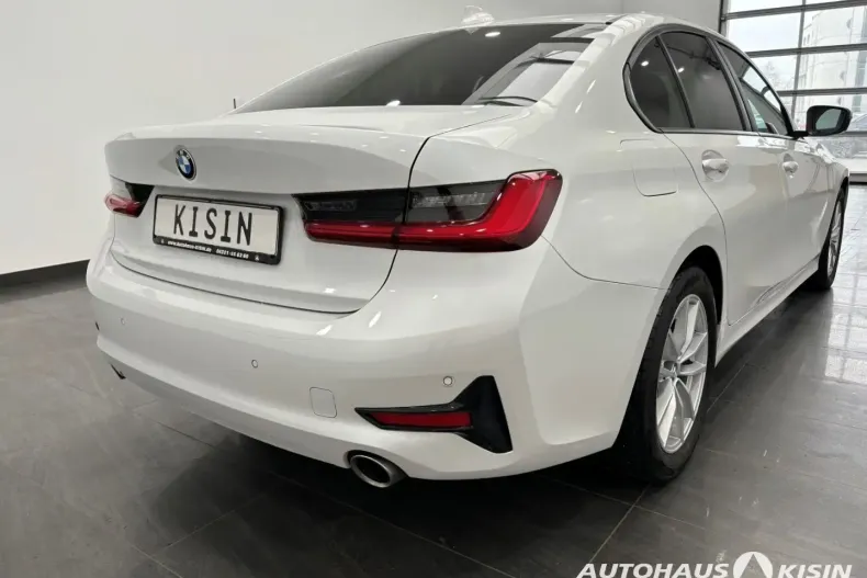 BMW 320 din 2021 cu 78.132 km - oferta BMW125688 - foto 3