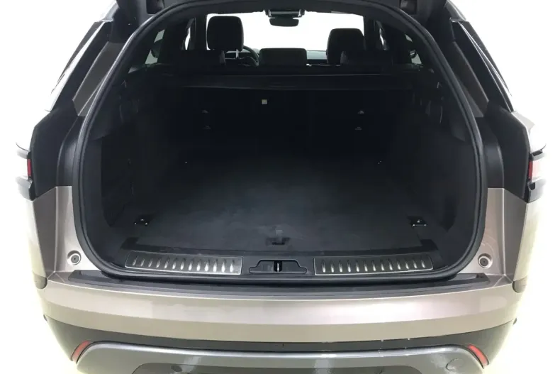 Land Rover Range Rover Velar din 2023 cu 12.124 km - oferta LAN125695 - foto 12