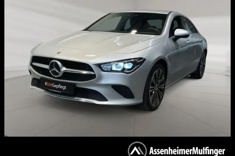 Mercedes-Benz CLA 180 din 2022 cu 8.866 km - oferta MER125698 - foto 1