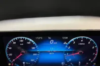 Mercedes-Benz CLA 180 din 2022 cu 8.866 km - oferta MER125698 - foto 11