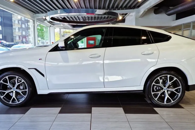 BMW X6 din 2023 cu 14.000 km - oferta BMW125702 - foto 3