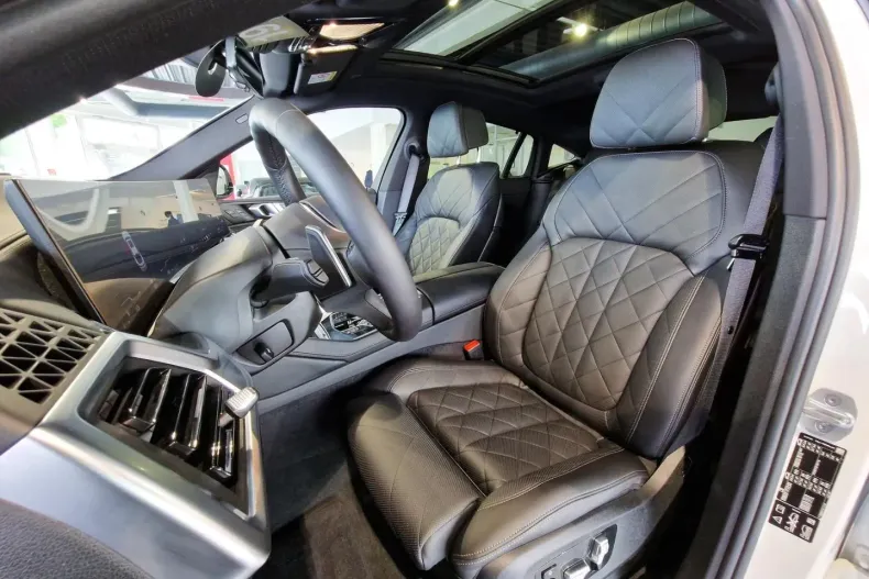 BMW X6 din 2023 cu 14.000 km - oferta BMW125702 - foto 13