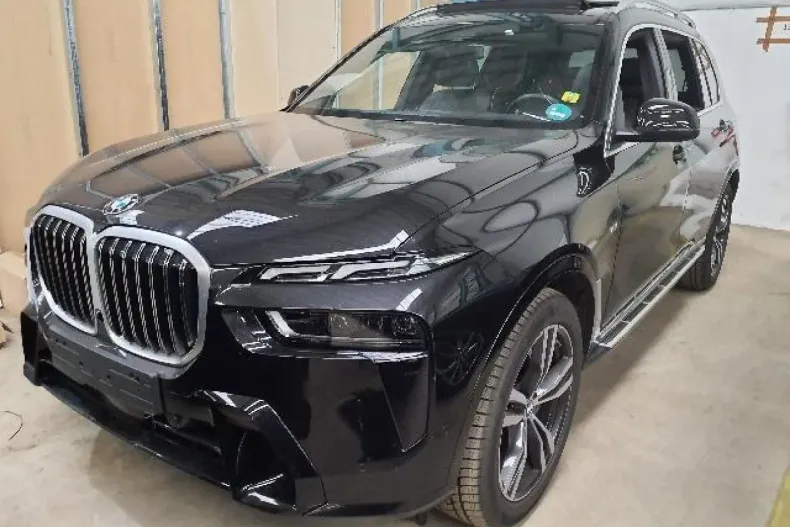 BMW X7 din 2023 cu 25.537 km - oferta BMW125704 - foto 1