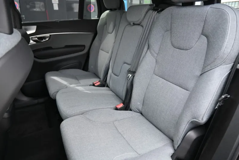 Volvo XC90 din 2023 cu 9.900 km - oferta VOL125705 - foto 19