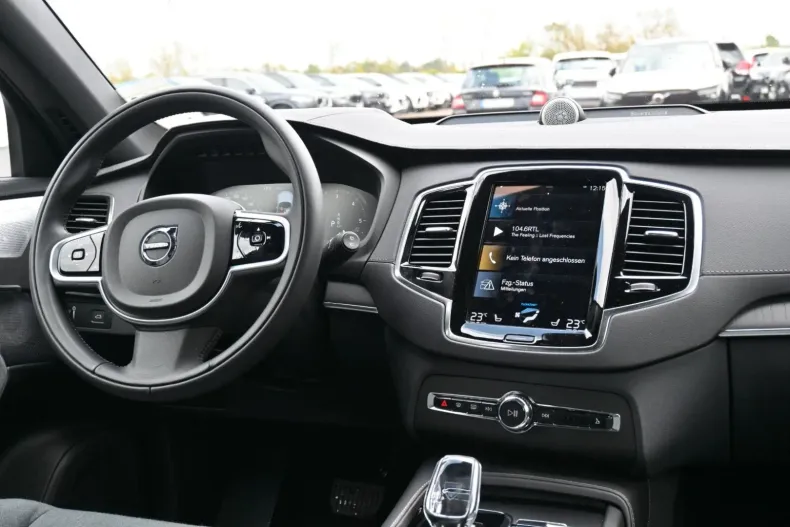 Volvo XC90 din 2023 cu 9.900 km - oferta VOL125705 - foto 28