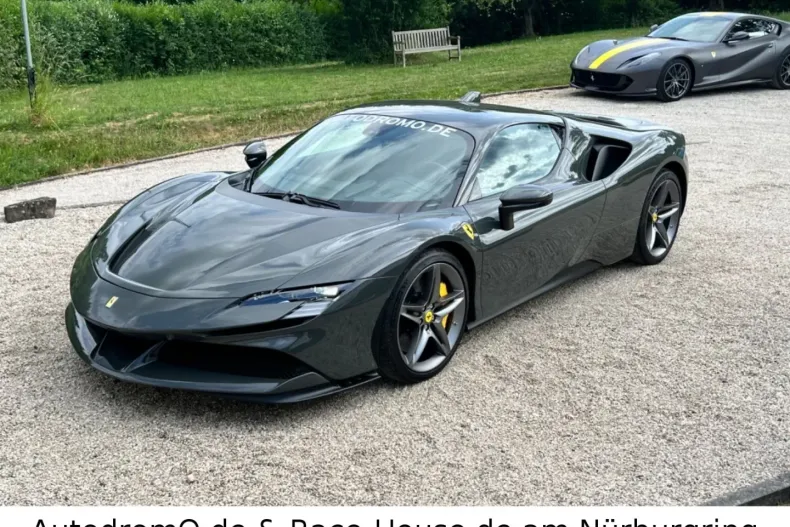 Ferrari SF90 din 2022 cu 2.500 km - oferta FER125706 - foto 5