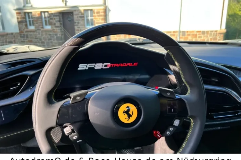 Ferrari SF90 din 2022 cu 2.500 km - oferta FER125706 - foto 7