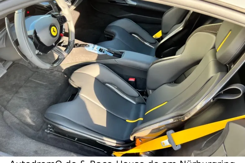 Ferrari SF90 din 2022 cu 2.500 km - oferta FER125706 - foto 9