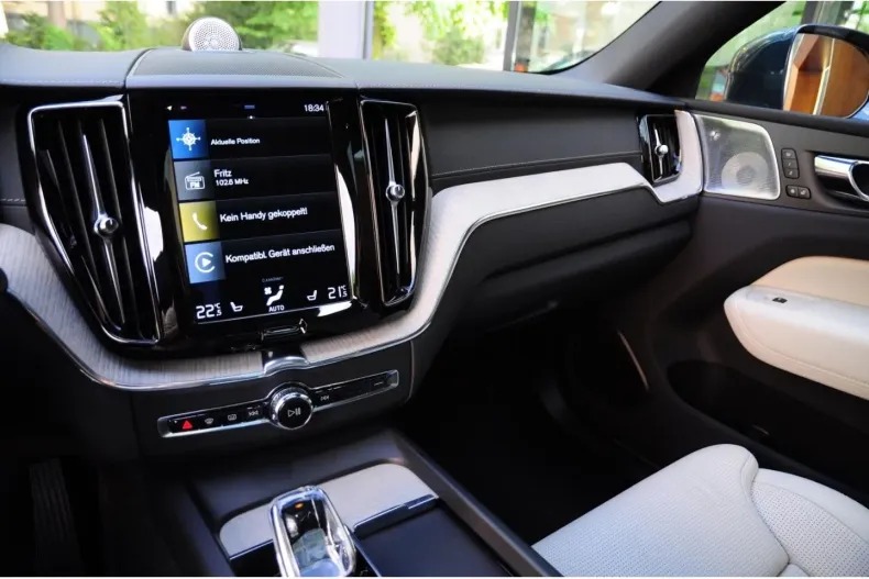 Volvo XC60 din 2021 cu 30.600 km - oferta VOL125707 - foto 15