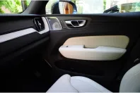 Volvo XC60 din 2021 cu 30.600 km - oferta VOL125707 - foto 16