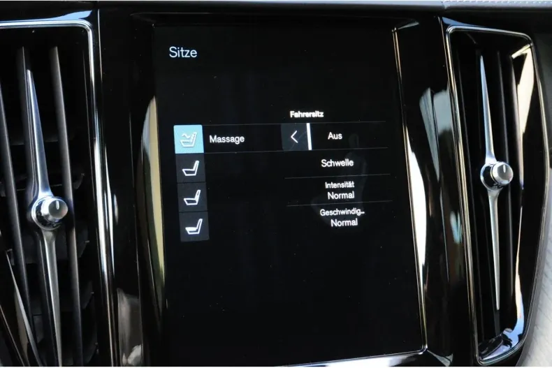 Volvo XC60 din 2021 cu 30.600 km - oferta VOL125707 - foto 26