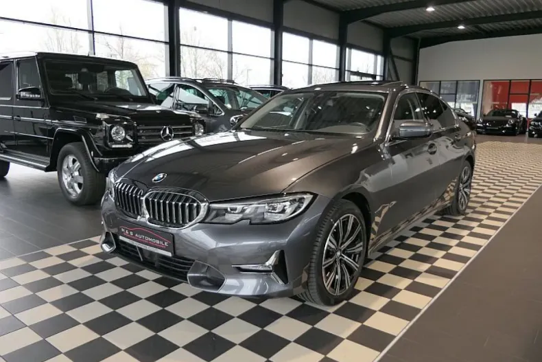 BMW 320 din 2021 cu 68.492 km - oferta BMW125708 - foto 1