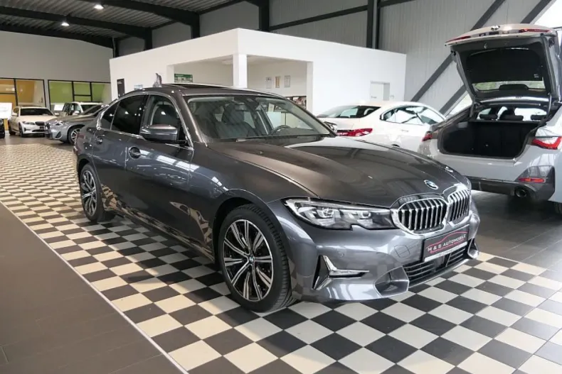 BMW 320 din 2021 cu 68.492 km - oferta BMW125708 - foto 2