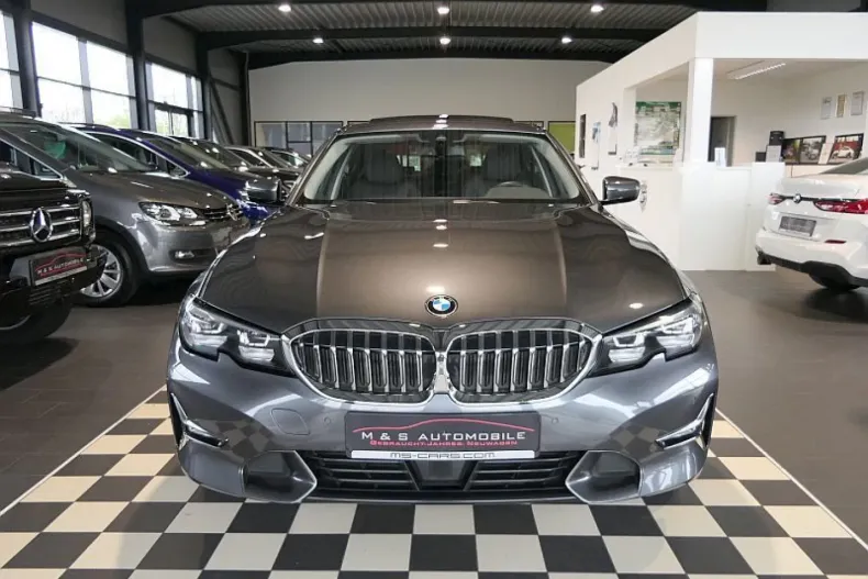 BMW 320 din 2021 cu 68.492 km - oferta BMW125708 - foto 3