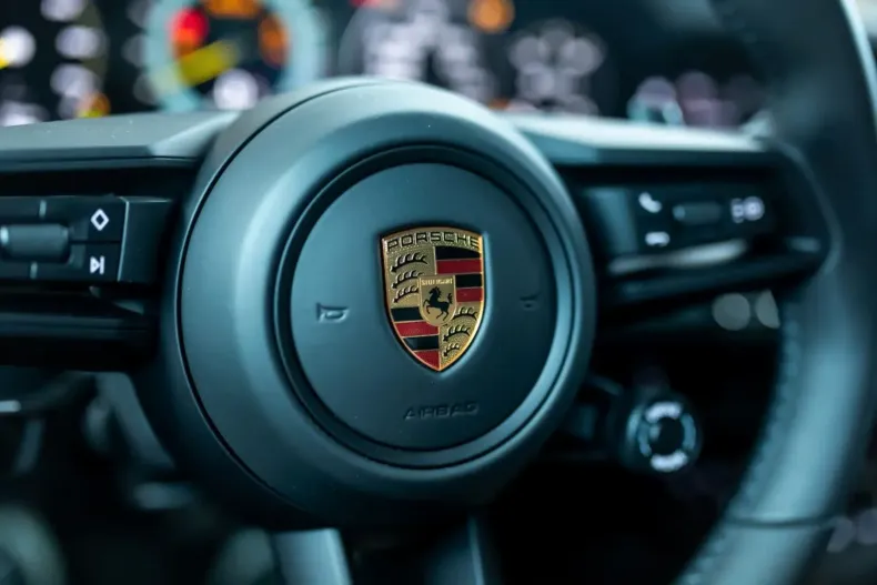 Porsche 992 din 2023 cu 1.896 km - oferta POR125715 - foto 17