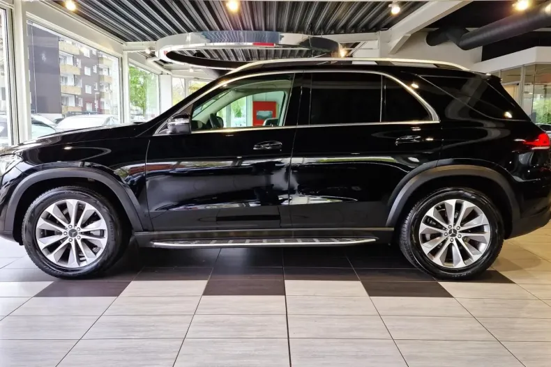 Mercedes-Benz GLE 300 din 2020 cu 83.847 km - oferta MER125717 - foto 3