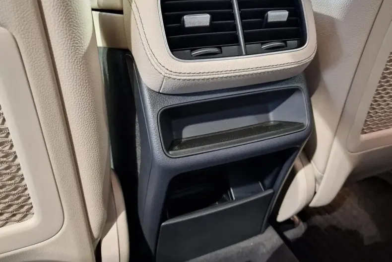 Mercedes-Benz GLE 300 din 2020 cu 83.847 km - oferta MER125717 - foto 24