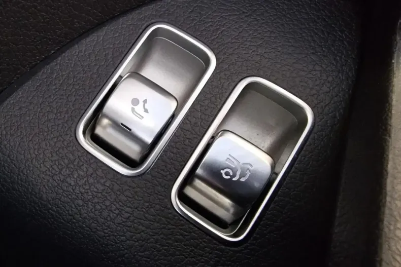 Mercedes-Benz GLE 300 din 2020 cu 83.847 km - oferta MER125717 - foto 27