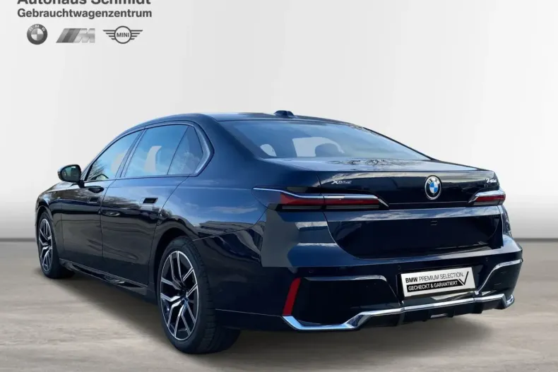 BMW 740 din 2023 cu 35.525 km - oferta BMW125722 - foto 3