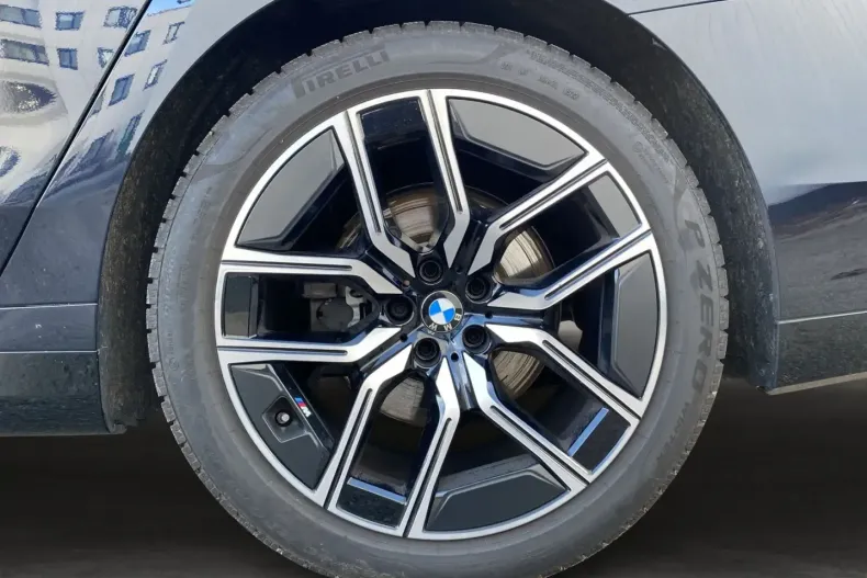 BMW 740 din 2023 cu 35.525 km - oferta BMW125722 - foto 17