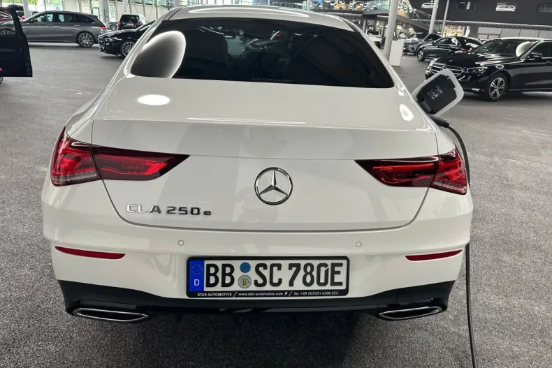 Mercedes-Benz CLA 250 din 2023 cu 35.000 km - oferta MER125727 - foto 6