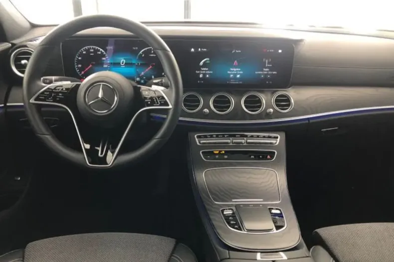 Mercedes-Benz E 220 din 2021 cu 46.239 km - oferta MER125728 - foto 15
