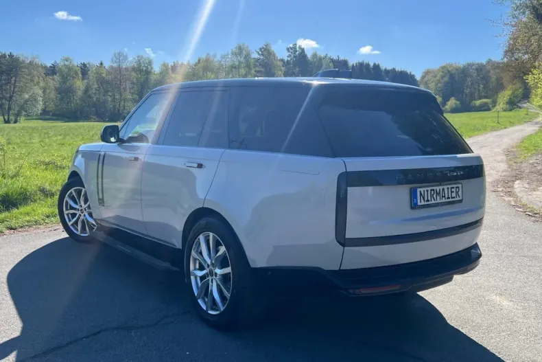 Land Rover Range Rover din 2023 cu 27.900 km - oferta LAN125737 - foto 6