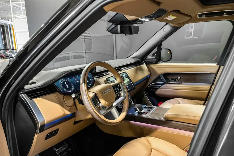 Land Rover Range Rover din 2023 cu 15.000 km - oferta LAN125740 - foto 5